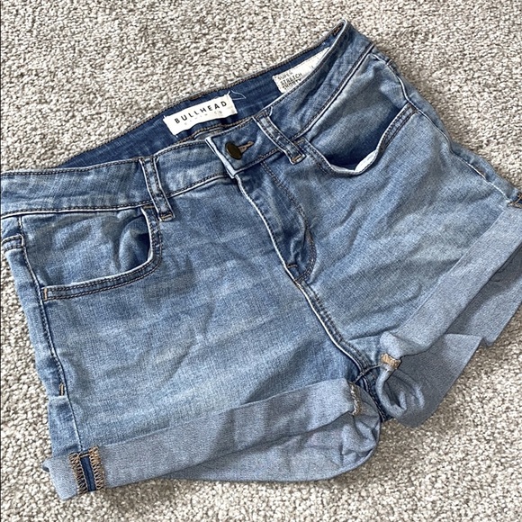 Blue Jean shorts - Picture 2 of 3